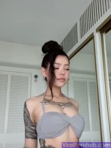 Bella Poarch Sevimli Bikini Fotoğrafları