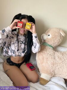 Fughe Nude di Bella Poarch