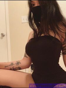 Fughe Nude di Bella Poarch