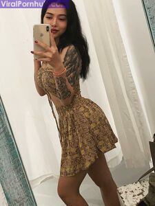 Fughe Nude di Bella Poarch