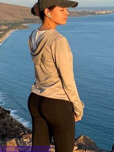 Fughe Nude di Bella Poarch