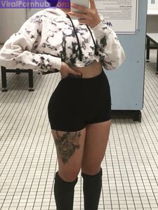 Fughe Nude di Bella Poarch