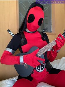 Fughe Nude di Bella Poarch