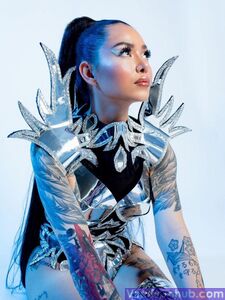 Fughe Nude di Bella Poarch