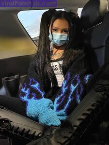 Fughe Nude di Bella Poarch