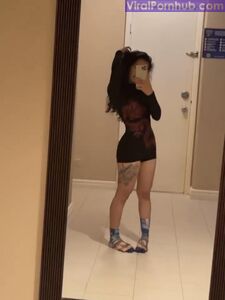 Fughe Nude di Bella Poarch