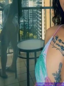 Fughe Nude di Bella Poarch