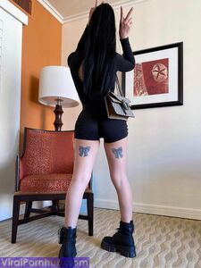 Fughe Nude di Bella Poarch