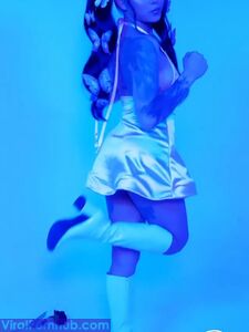 Fughe Nude di Bella Poarch