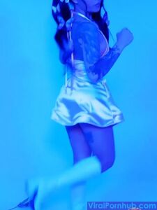 Fughe Nude di Bella Poarch