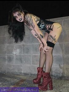 Foto sexy di Bella Poarch