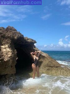 Foto sexy di Bella Poarch