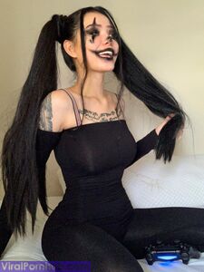 Foto sexy di Bella Poarch