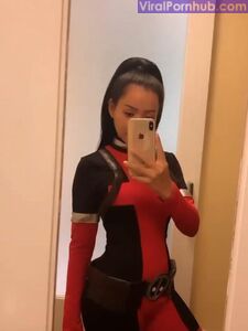 Foto sexy di Bella Poarch