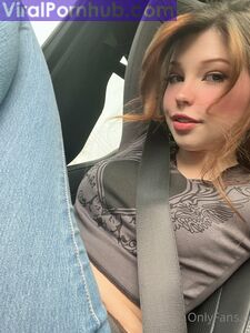 Belle Delphine - new leaks mega (34 Pictures & 1 Videos)