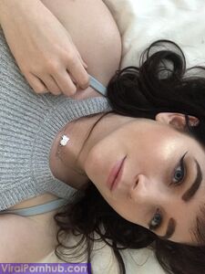 Emily Lynne Onlyfans Filtraciones Álbum Desnudo