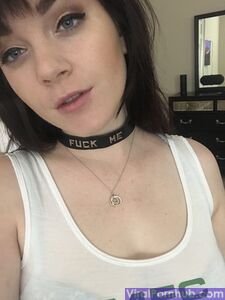 Emily Lynne Onlyfans Filtraciones Álbum Desnudo