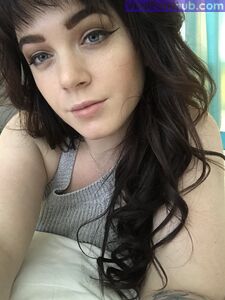 Emily Lynne Onlyfans Filtraciones Álbum Desnudo