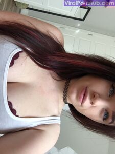 Emily Lynne Onlyfans Filtraciones Álbum Desnudo