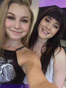 Emily Lynne Onlyfans Filtraciones Álbum Desnudo