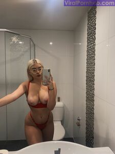 Fughe dell'album nudo di Tianna Ann su Onlyfans