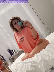 Утечка обнаженного альбома Alinity на Onlyfans