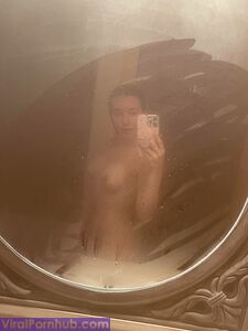 Утечка обнаженного альбома Alinity на Onlyfans