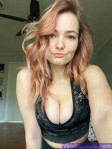 OMGCosplay Onlyfans Fuites Ensemble de Photos Nues