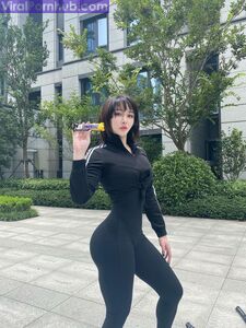 Songyuxin Hitomi Onlyfans Leaks Photoset - Cosplay Paid Set
