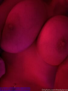 Theskylarvox Onlyfans Fuga Ultimo Set di Foto