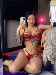 songyuxin_hitomi Onlyfans 泄露 裸体专辑