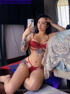 songyuxin_hitomi Onlyfans 泄露 裸体专辑