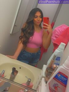 SUPERBE BABE NRI INDIENNE PHOTOS AUTOPORTRAIT FUITÉES