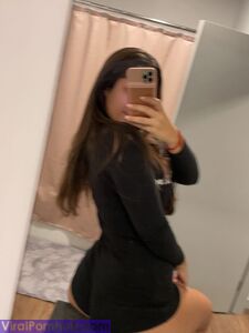 SUPERBE BABE NRI INDIENNE PHOTOS AUTOPORTRAIT FUITÉES