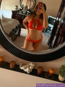 SUPERBE BABE NRI INDIENNE PHOTOS AUTOPORTRAIT FUITÉES