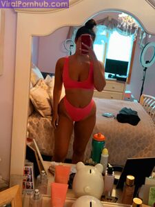 SUPERBE BABE NRI INDIENNE PHOTOS AUTOPORTRAIT FUITÉES