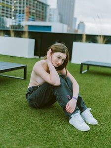 Skylar Rae 裸体屋顶脱衣舞 Onlyfans 视频泄露