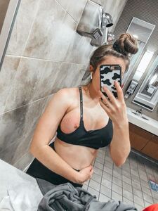 Toriimaddison (toriimaddisonfree) OnlyFans裸照泄露（5张照片）