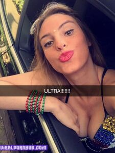 Lele Pons desnuda y video sexual filtrado