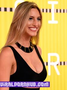 Lele Pons desnuda y video sexual filtrado