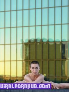 Sextape et photos nues de Nina Burri divulgués