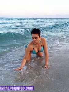 Sextape et photos nues de Nina Burri divulgués