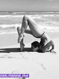 Sextape et photos nues de Nina Burri divulgués