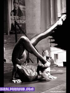 Sextape et photos nues de Nina Burri divulgués