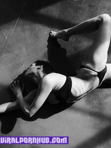 Sextape et photos nues de Nina Burri divulgués