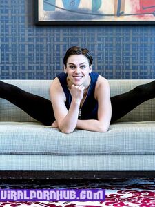 Sextape et photos nues de Nina Burri divulgués