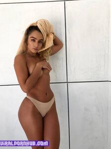 Sommer Ray Nude Photos Leaked