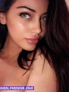 Cindy Kimberly Sexy Nuda Trapelata