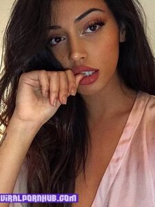 Cindy Kimberly Sexy Nuda Trapelata