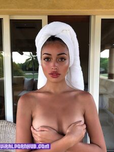 Cindy Kimberly Sexy Nuda Trapelata